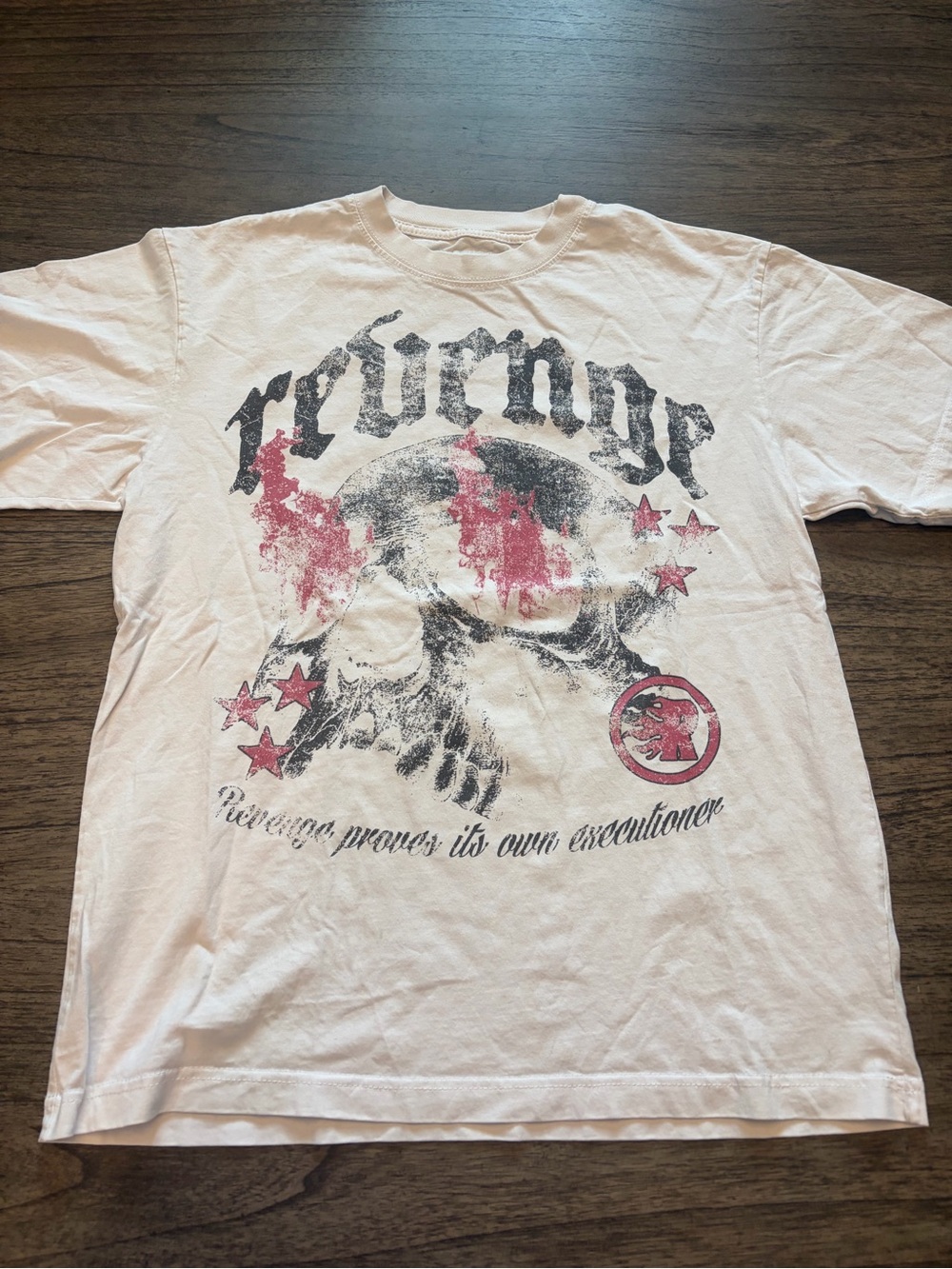 Pacsun White Graphic Skull Tee with Red Accents - Men's Shirt